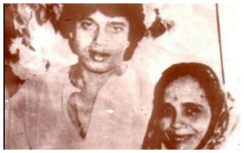 मिथुन चक्रवर्ती के मां का निधन, शुभचिंतकों ने जताया शोक Mithun Chakraborty's mother passes away, well wishers mourn